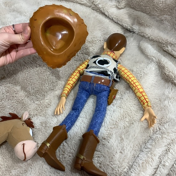 Toy Story Woody Doll Talking Pull String Boots 15" - Picture 4 of 5